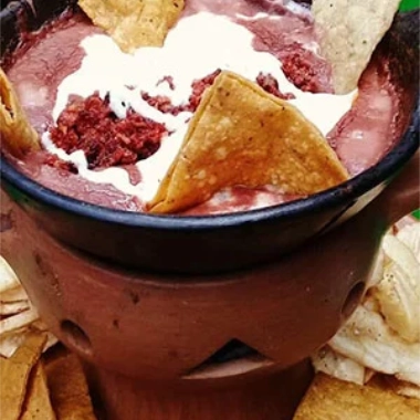 honduran bean and cheese anafre